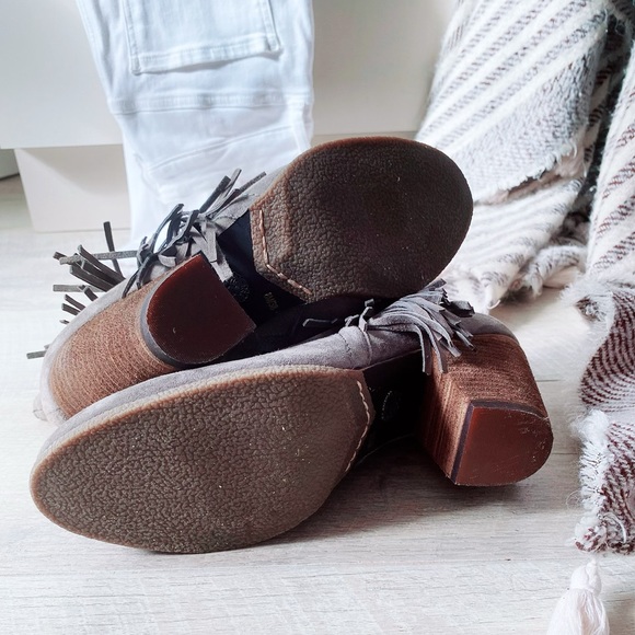 Vince Camuto Haydee fringe suede ankle boots - Picture 11 of 12